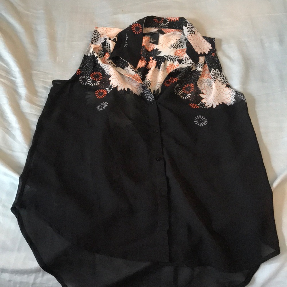 H&M button up tank!